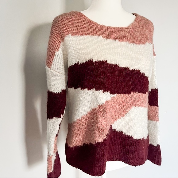 Francesca’s Women’s Kailee Knit Sweater - Picture 1 of 7